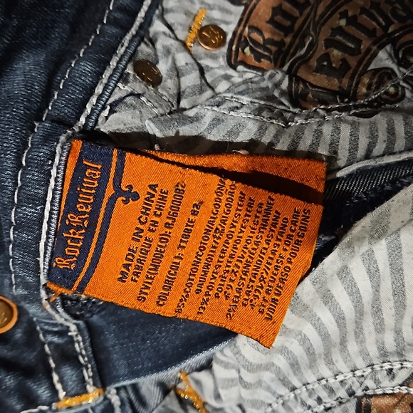 Rock Revival Jeans - Picture 4 of 10